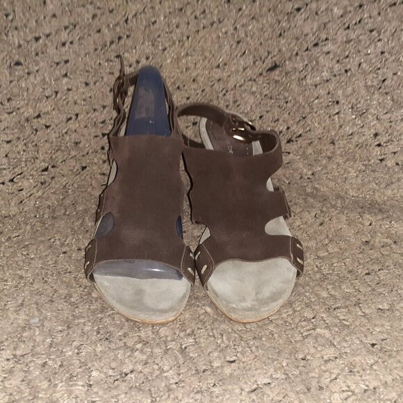 LAURA BELLARIVA-ITALY-Brown Suede Cut-Out Slingback Sandals-Curved Heel-Sz 39-EX - Picture 3 of 7